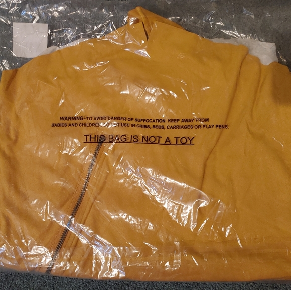 NWT Vigoss Mustard Faux Suede wrap Jacket size Small - Picture 5 of 5